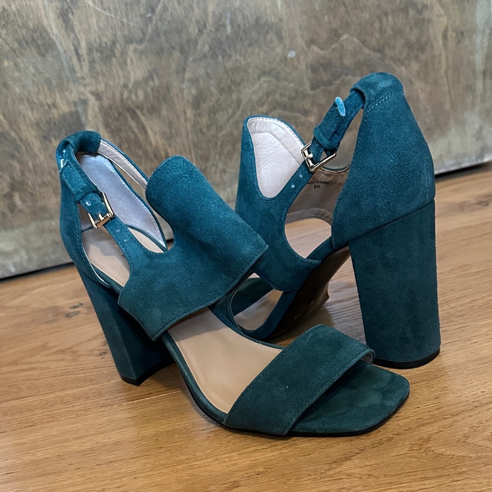 Banana Republic Vintage Heels